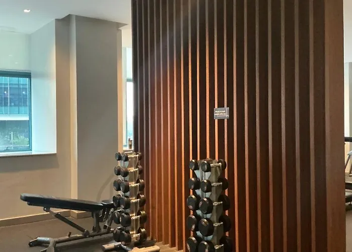 Affordable Bgc, Service Aparthotel Manila